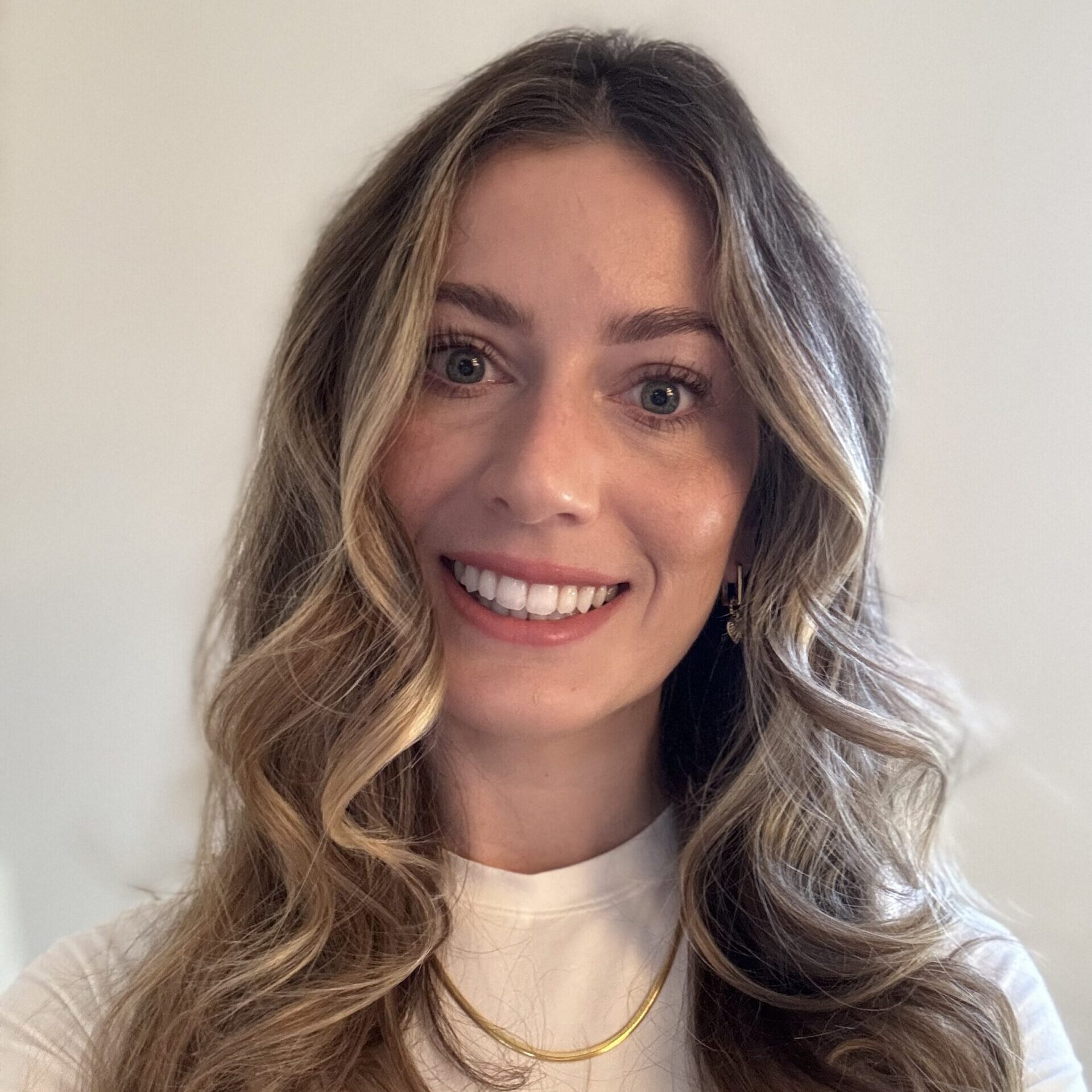 Dr Holly Taylor